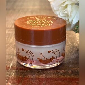 NEW Bath & Body Works BANANA 🍌 BANANZA Exfoliating LIP SCRUB!